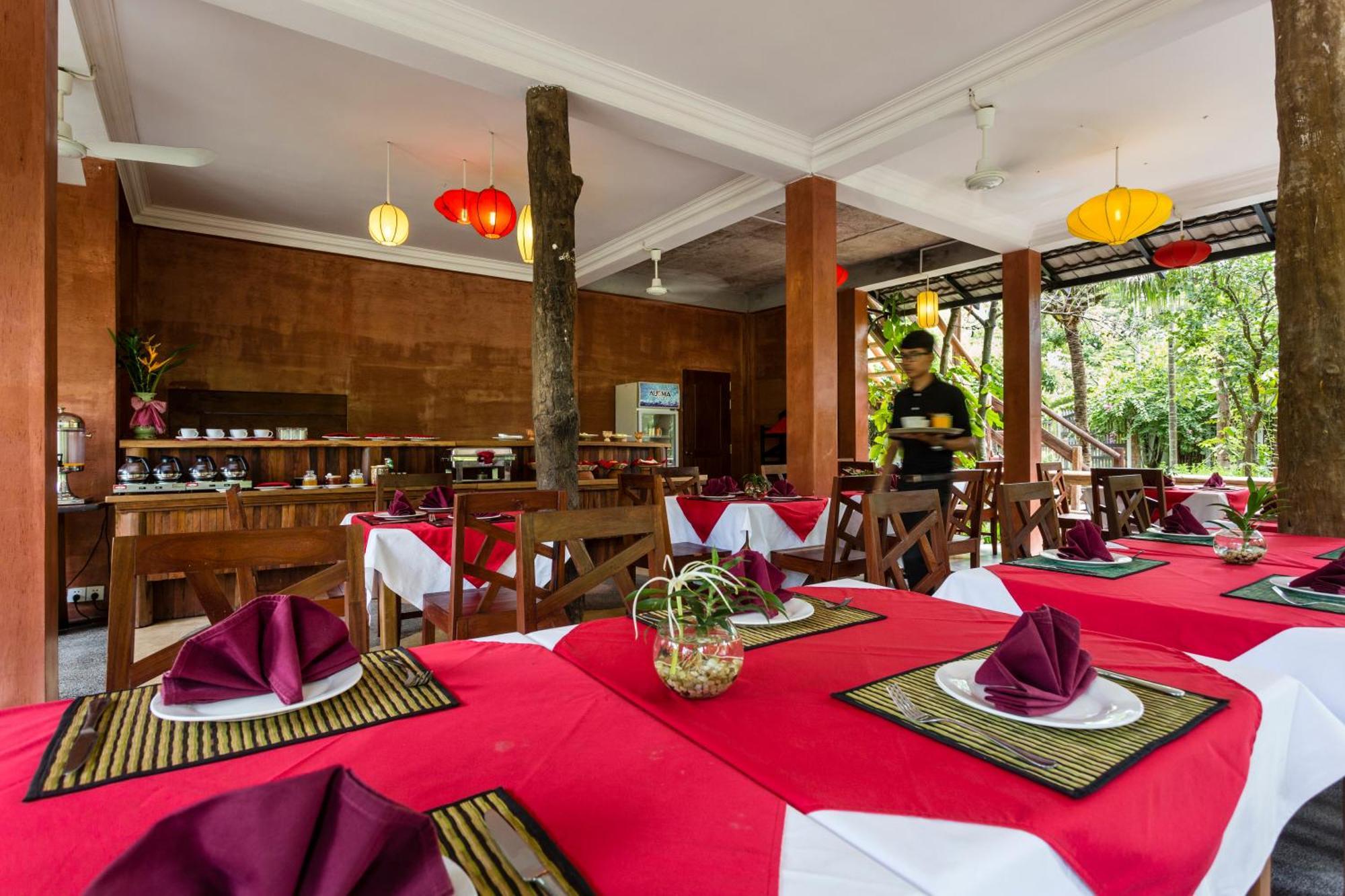 Le Jardin D'Angkor Hotel & Resort Сиемрип Экстерьер фото