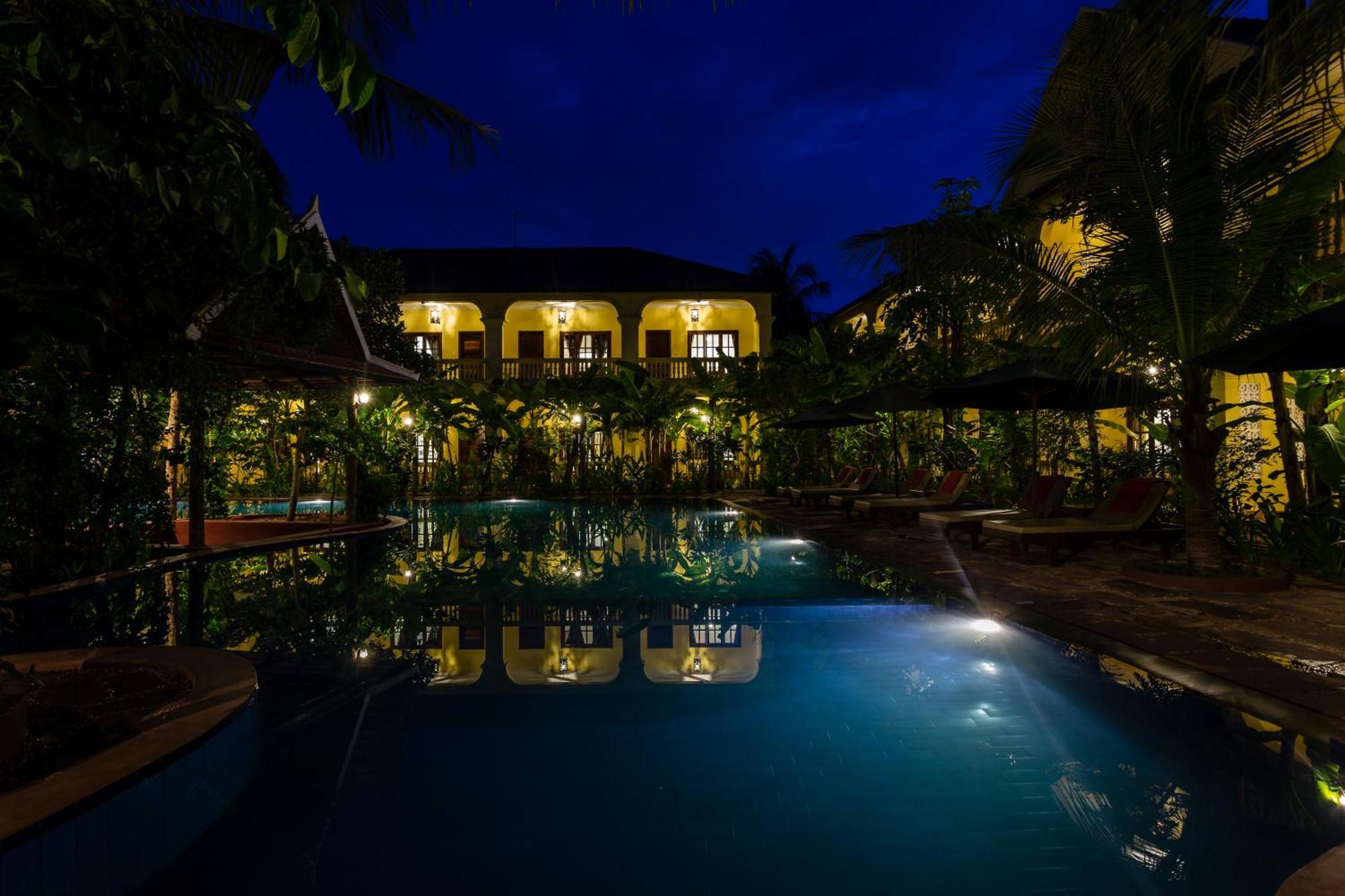Le Jardin D'Angkor Hotel & Resort Сиемрип Экстерьер фото