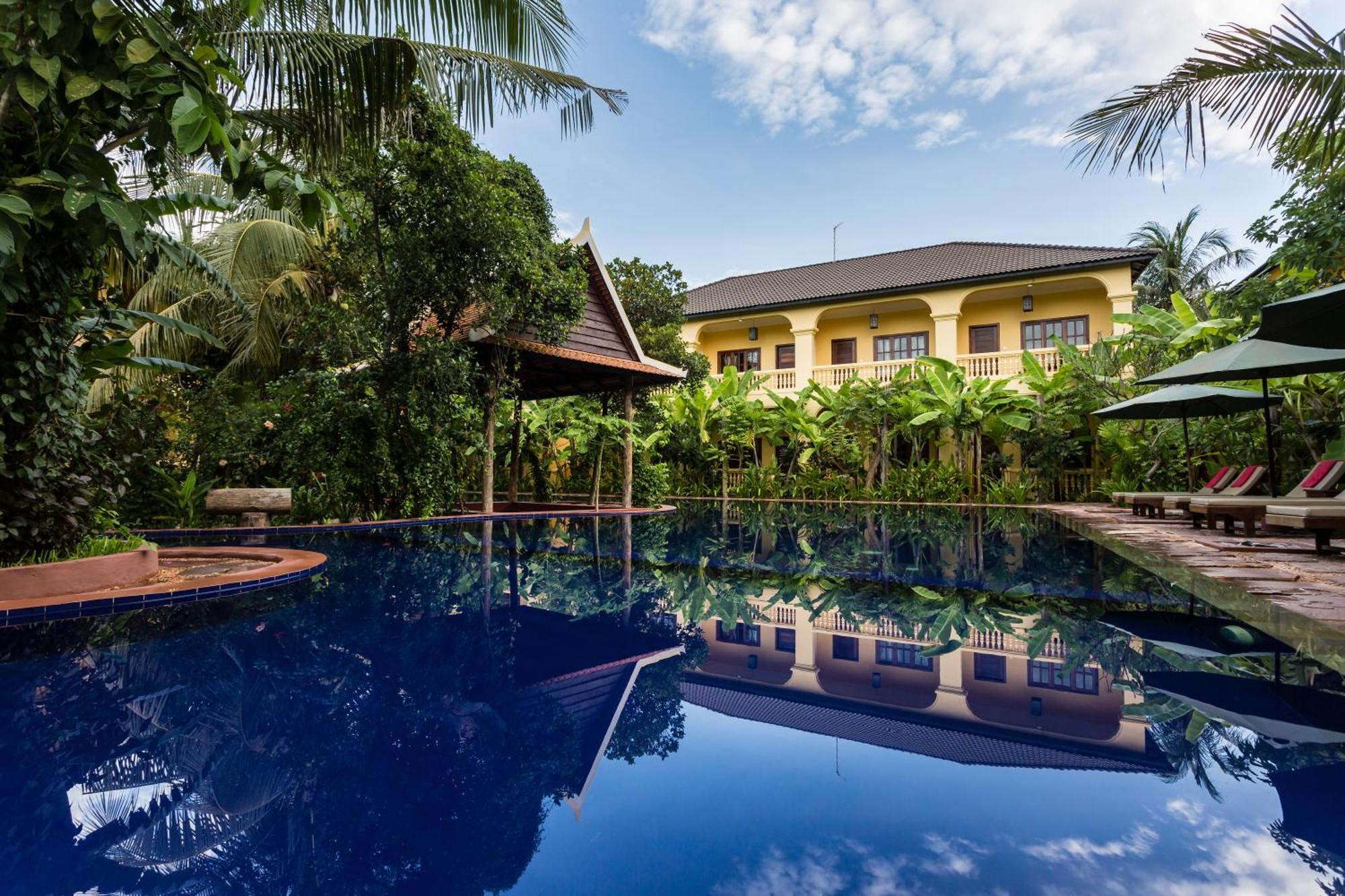 Le Jardin D'Angkor Hotel & Resort Сиемрип Экстерьер фото