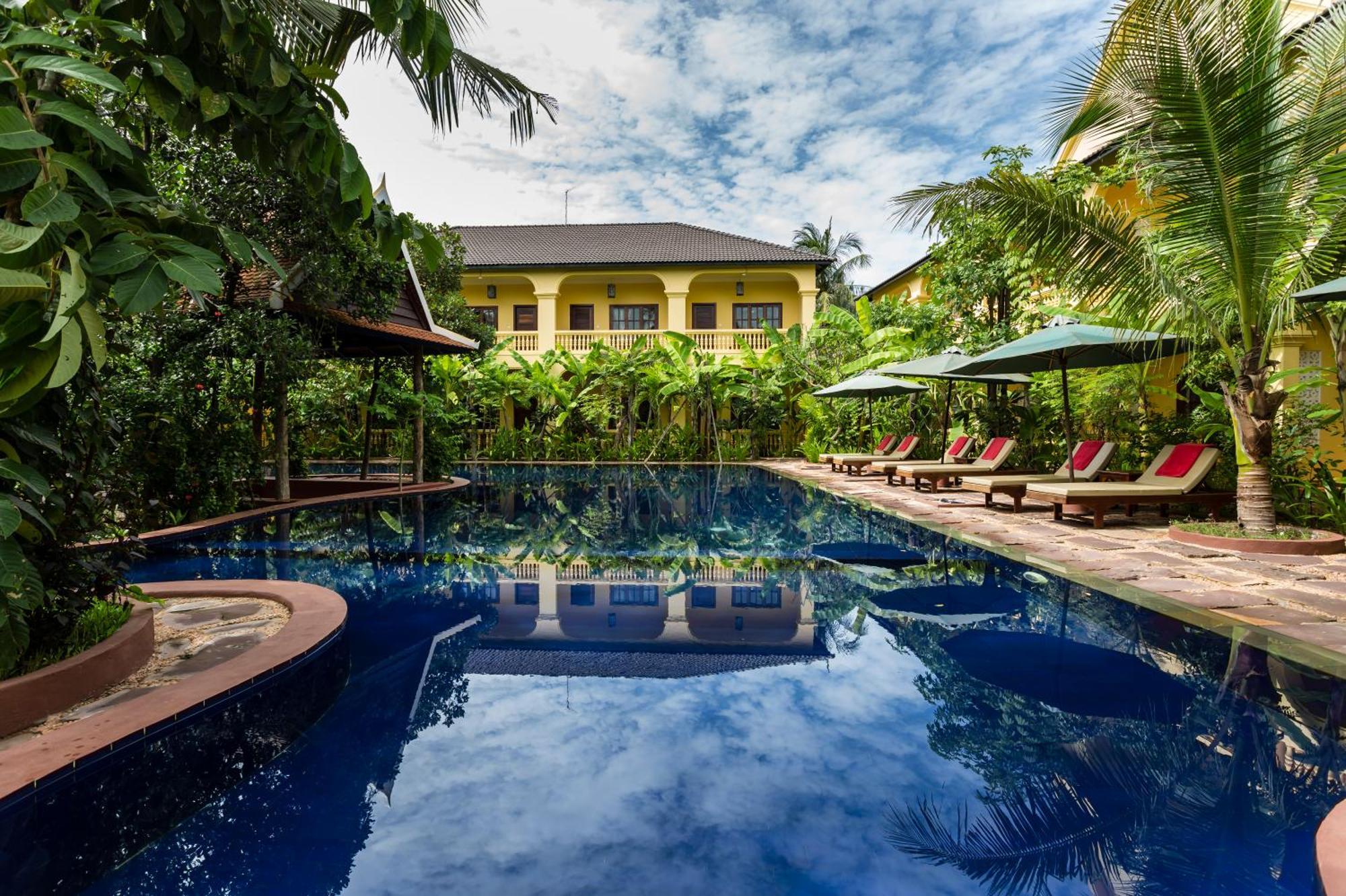 Le Jardin D'Angkor Hotel & Resort Сиемрип Экстерьер фото
